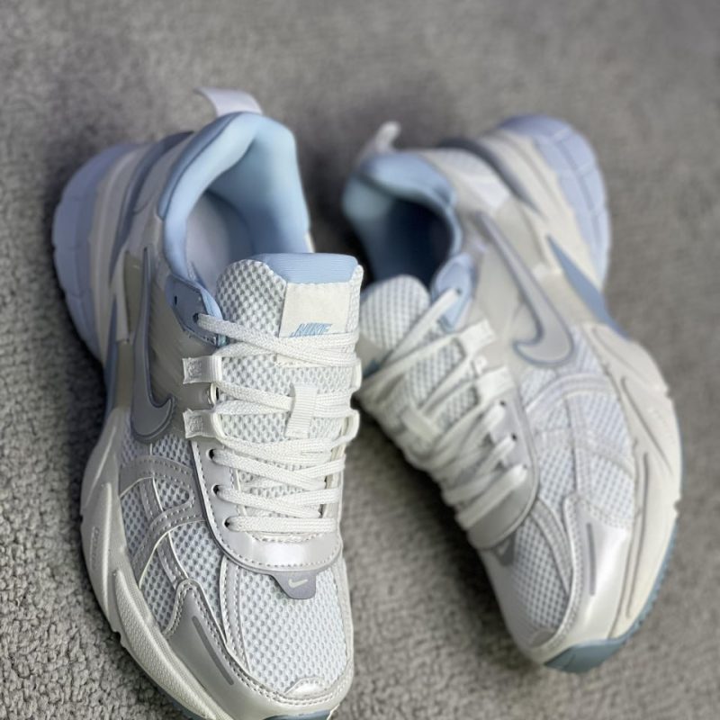 کتونی نایکی V2K سفید آبی (Nike V2K White Blue)