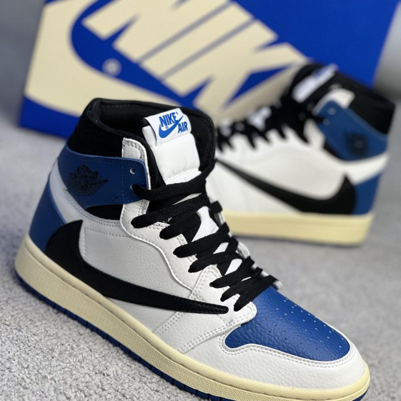 کتونی نایکی ایر جردن 1 سفید آبی ساق بلند (Nike Air Jordan 1 High White Blue)