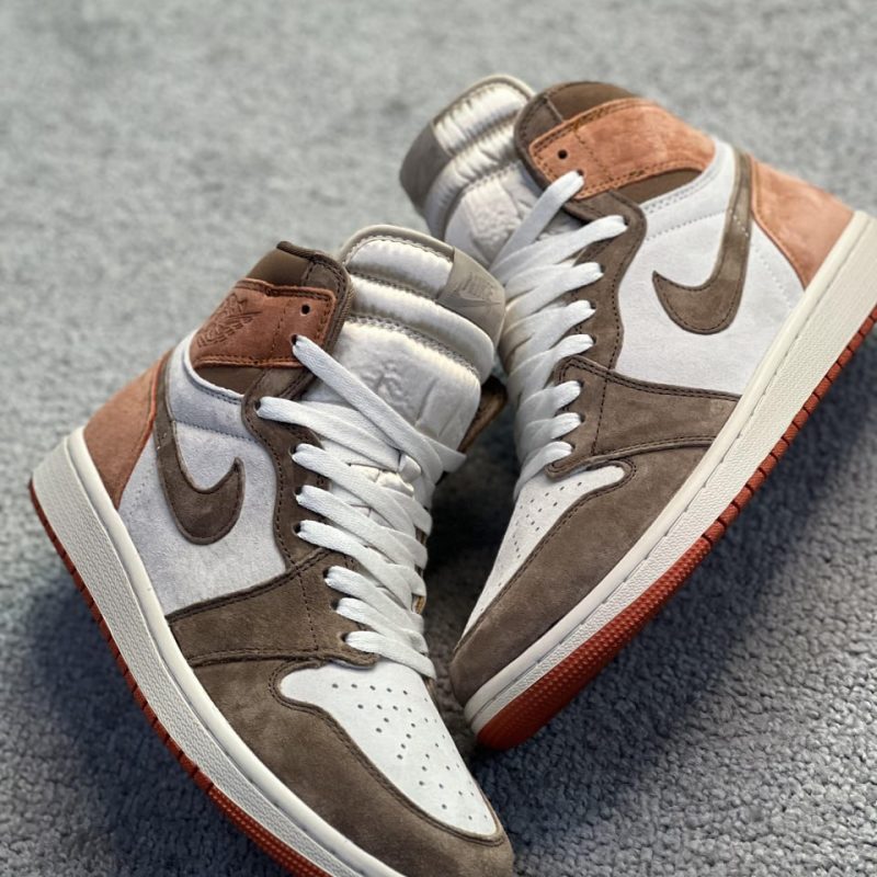 کتونی نایکی ایر جردن 1 سفید قهوه‌ای (Nike Air Jordan 1 White Brown)